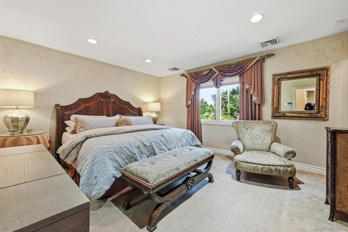 Photo of 8 Herkimer Avenue