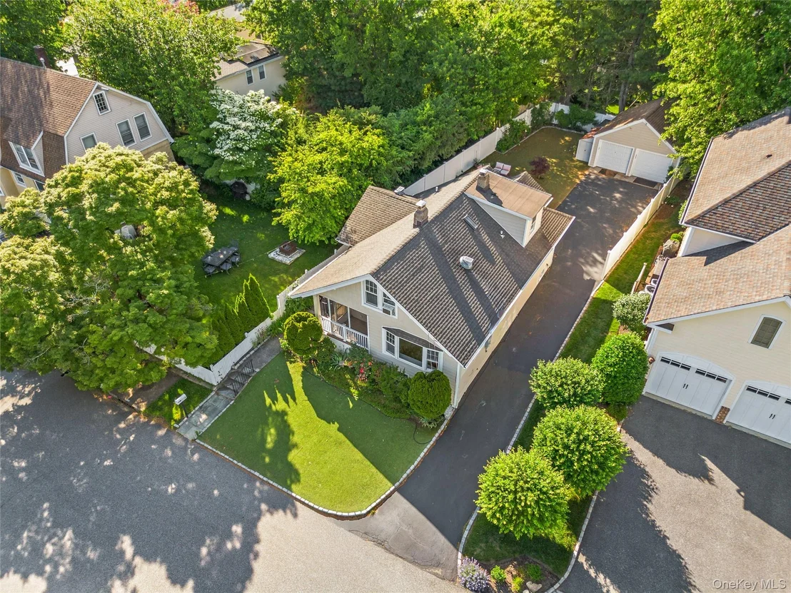 Photo of 15 Pershing Avenue
