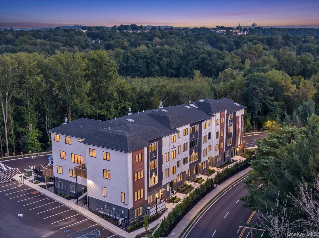 Photo of Unit 321 at 7 Valley Way
