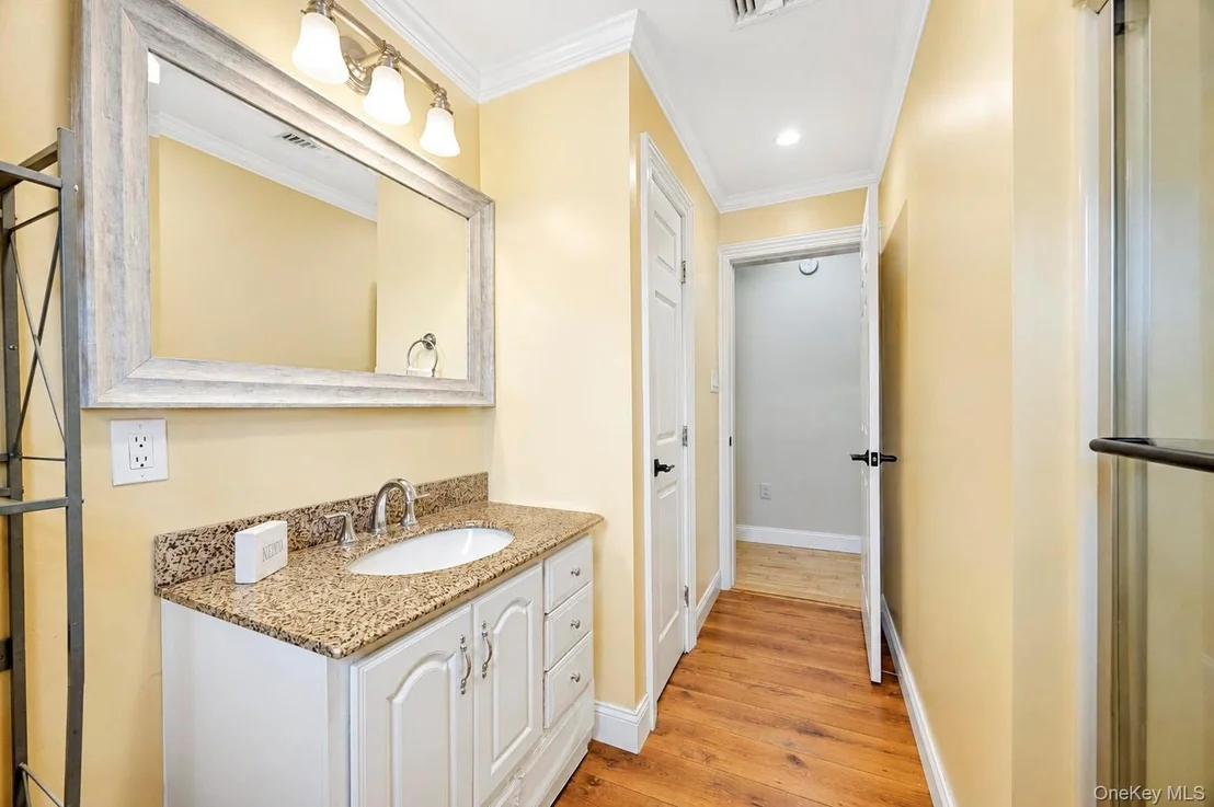 Photo of 18 Hillcrest Road