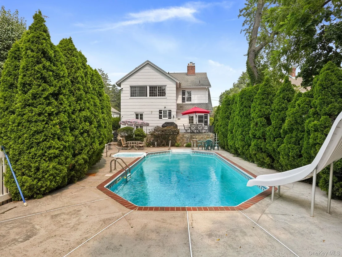 Photo of 21 Danner Avenue