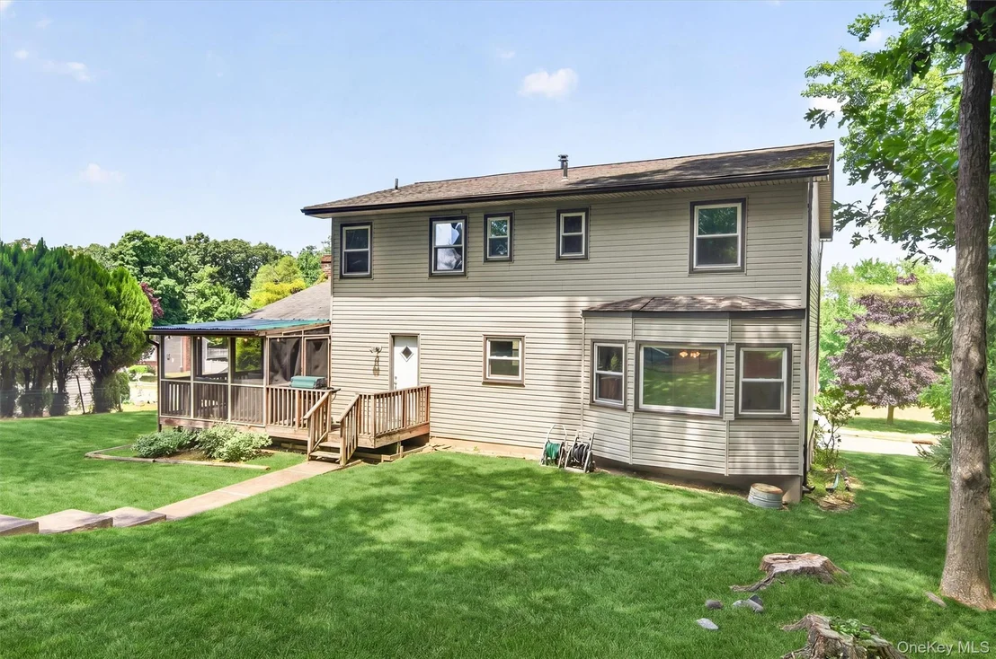 Photo of 33 Winchester Drive