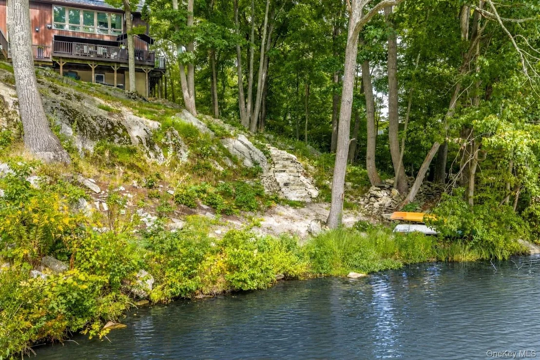 Photo of 17 Tiger Trail W