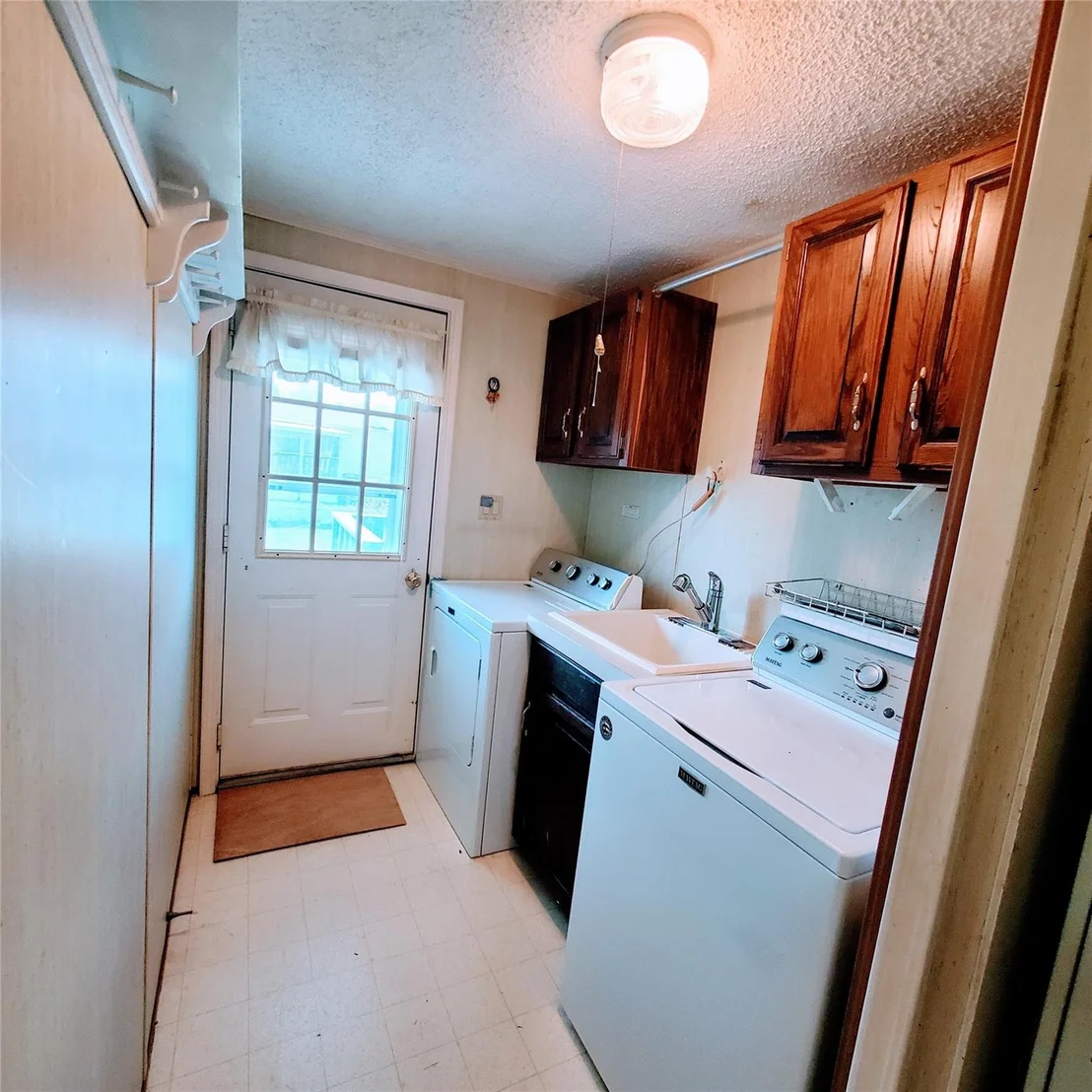 Photo of 70 Kens Way