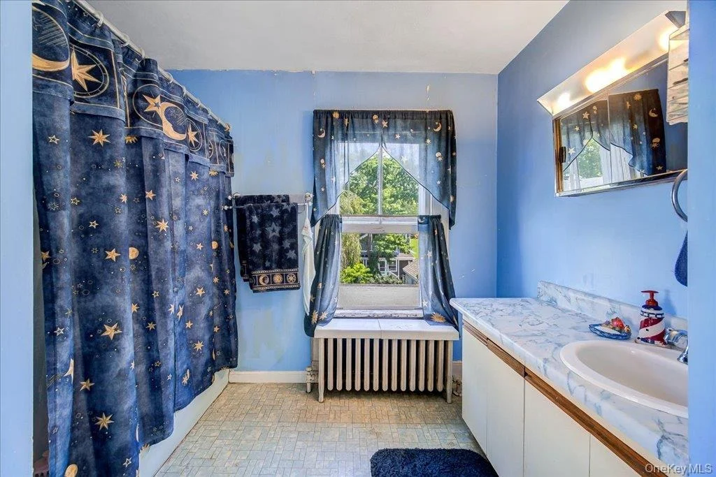 Photo of 5 Maple Street
