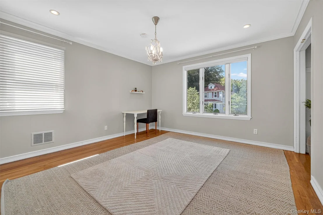 Photo of 268 Marbledale Road