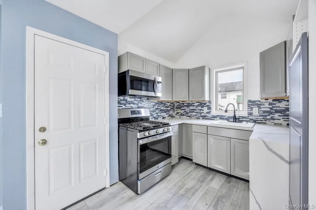 Photo of 297 Catskill Avenue