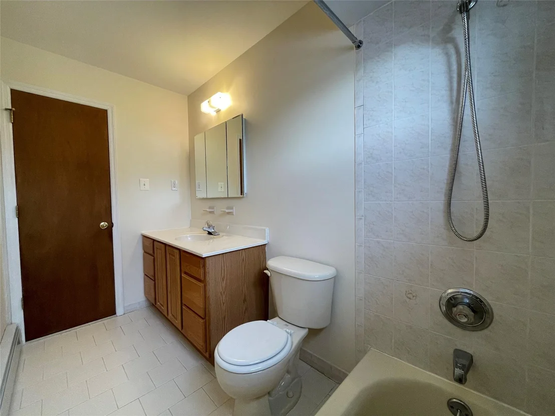 Photo of 1655 Lewis Road