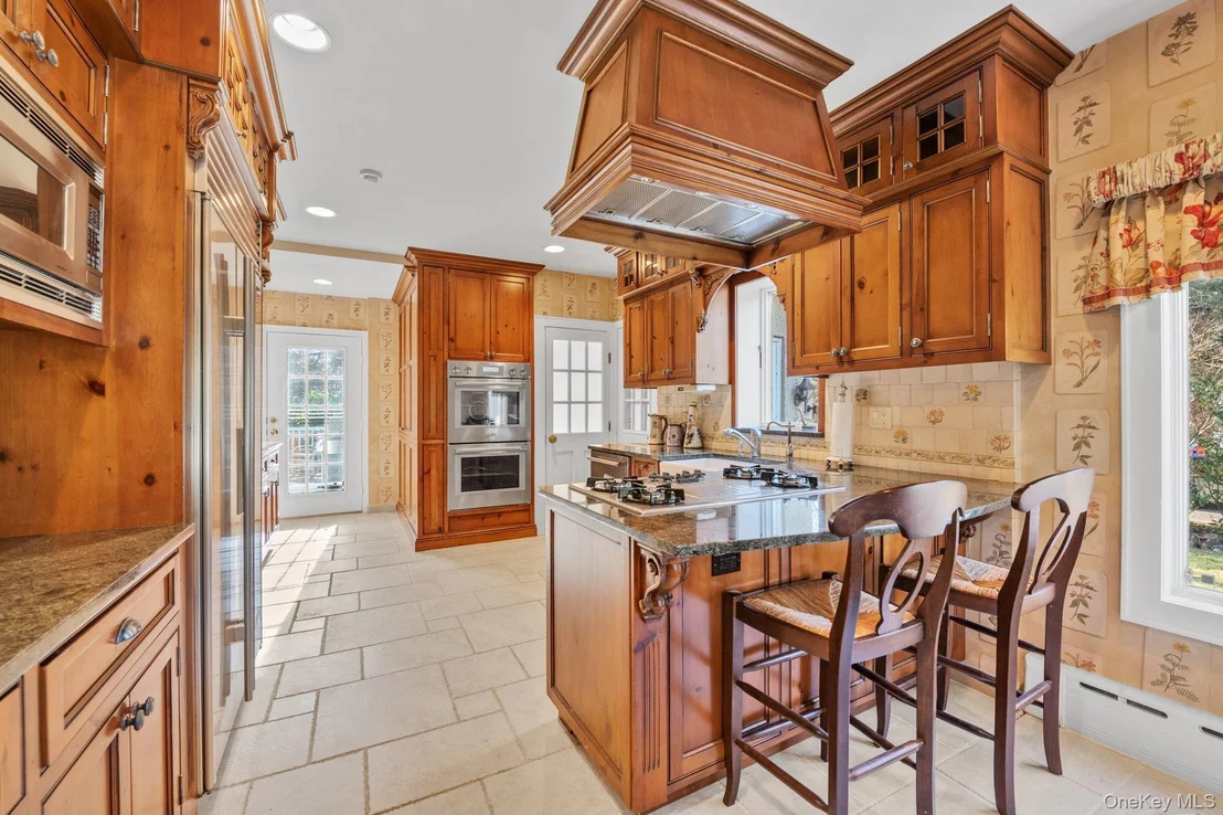 Photo of 10 Clover Drive