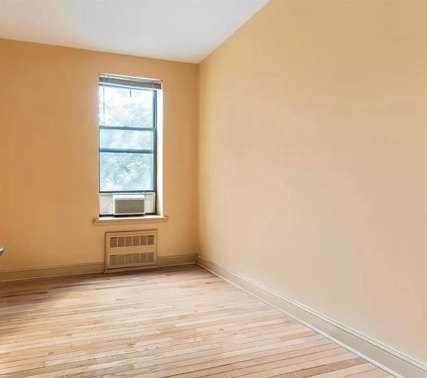 Photo of Unit 4E at 848 Park Place
