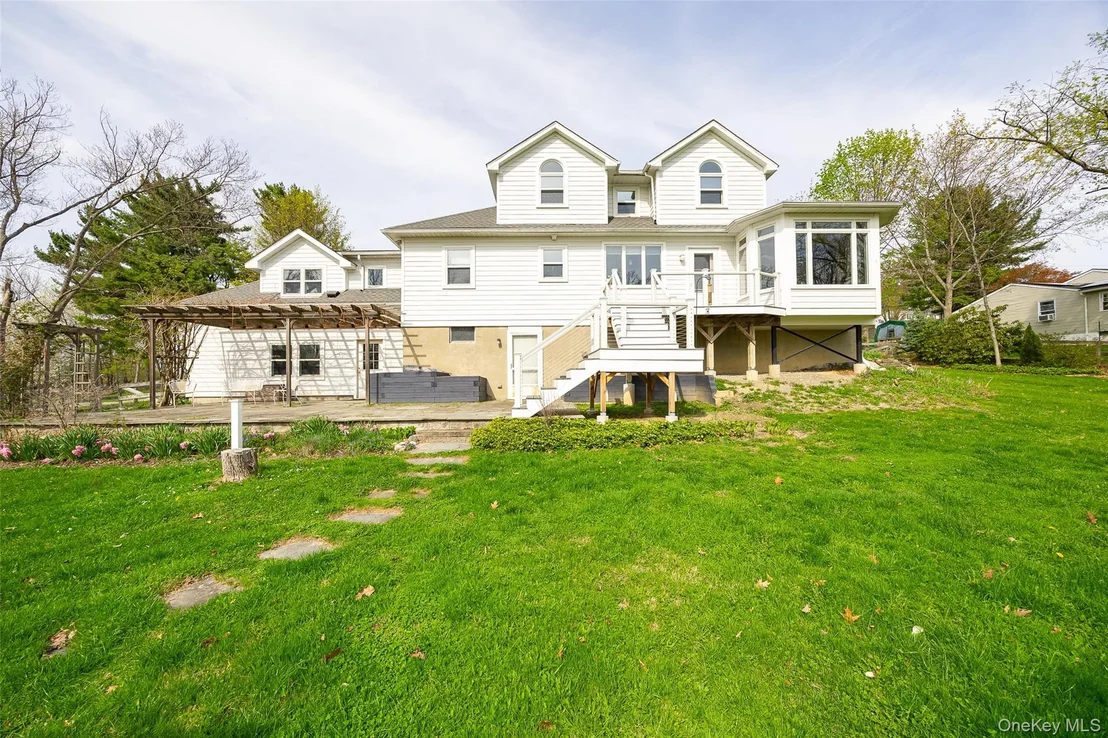 Photo of 102 Beaver Road