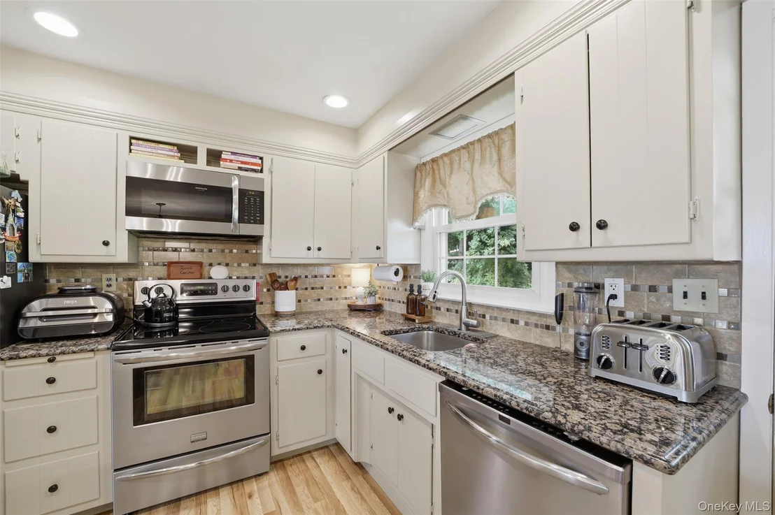 Photo of 161 Geymer Drive
