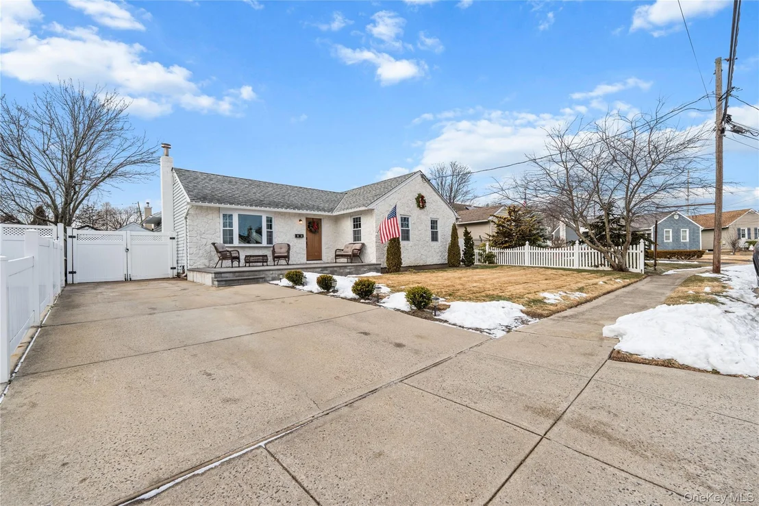 Photo of 64 Nehring Avenue