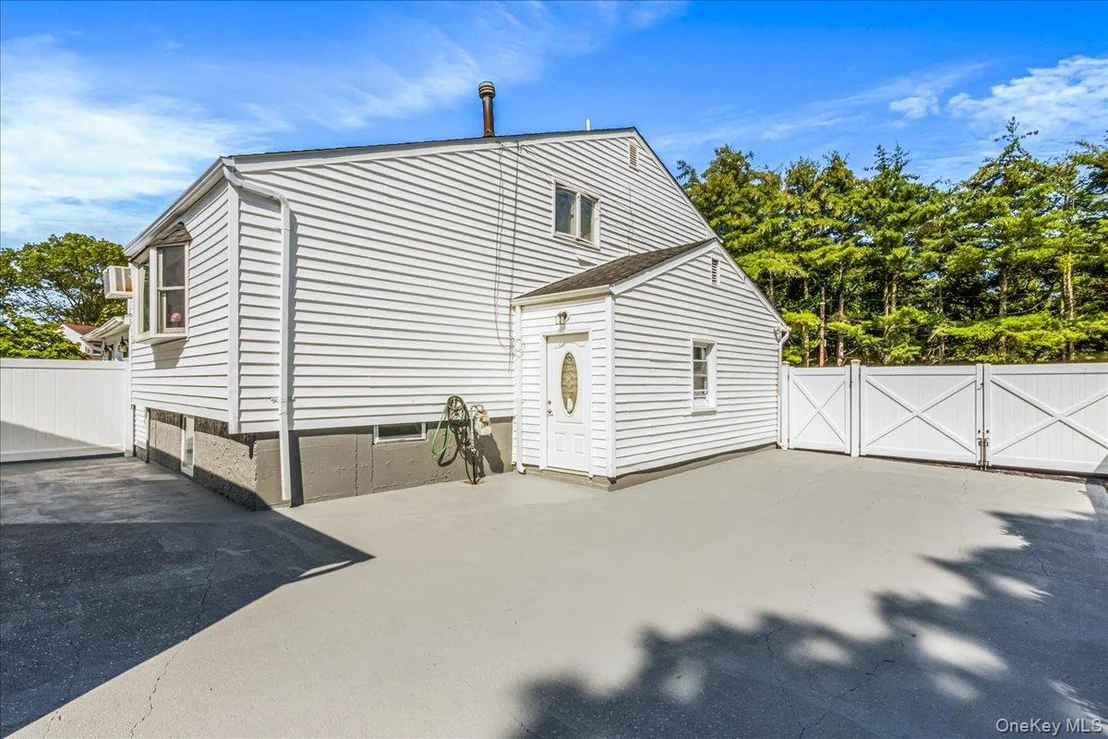 Photo of 61 Andover Drive