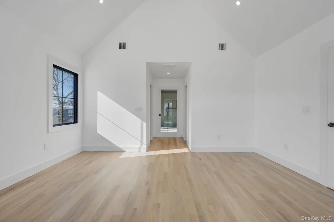 Photo of 38 Pond Lane