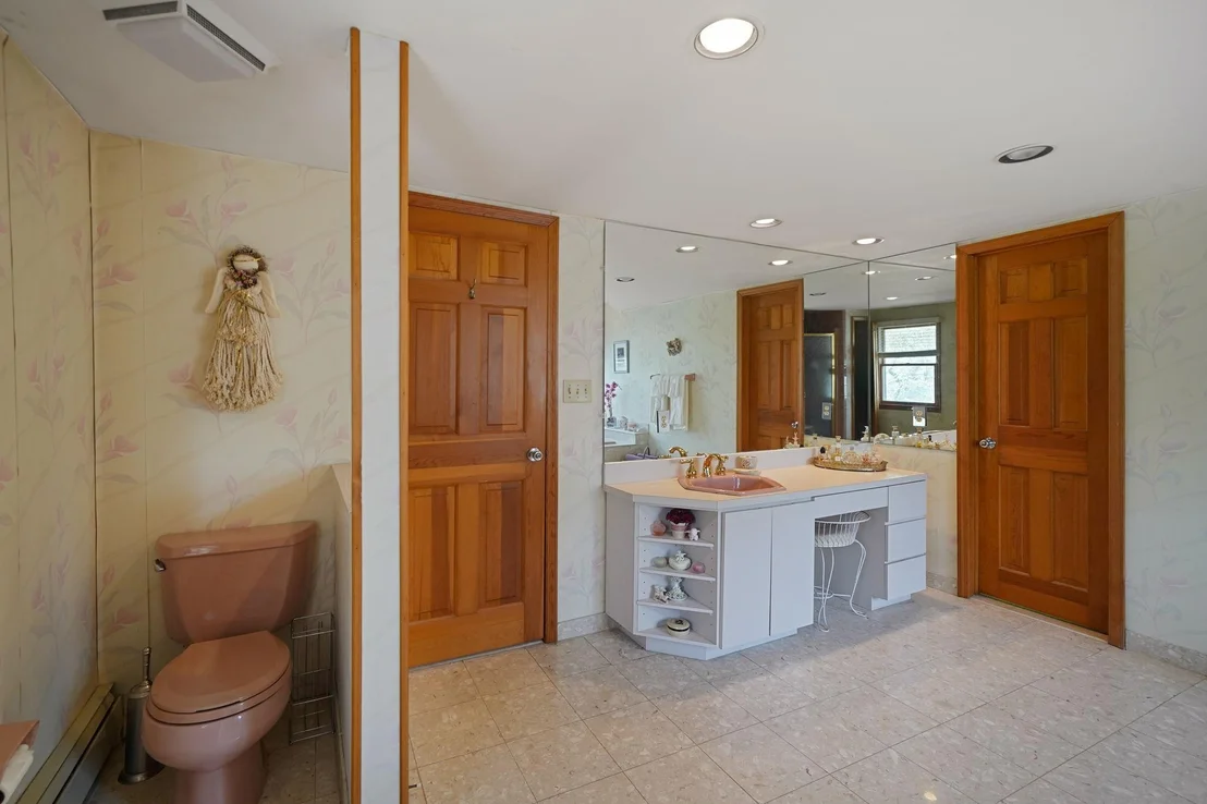 Photo of 279 Sunset Avenue