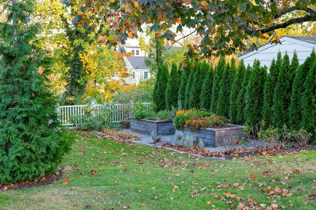 Photo of 6 Hubbard Circle