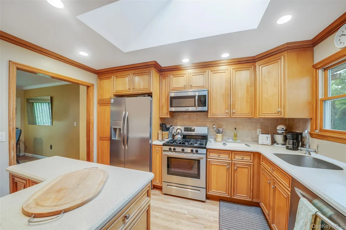 Photo of 190 Lake Drive
