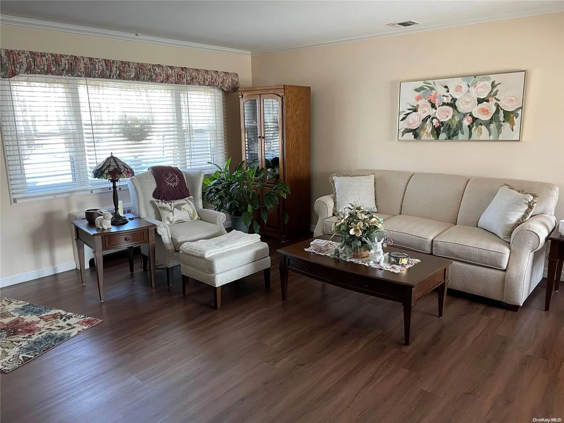 Photo of 29 E Halycon Road