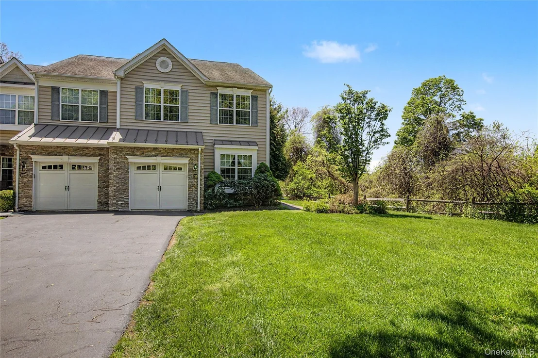 Photo of 760 Huntington Drive