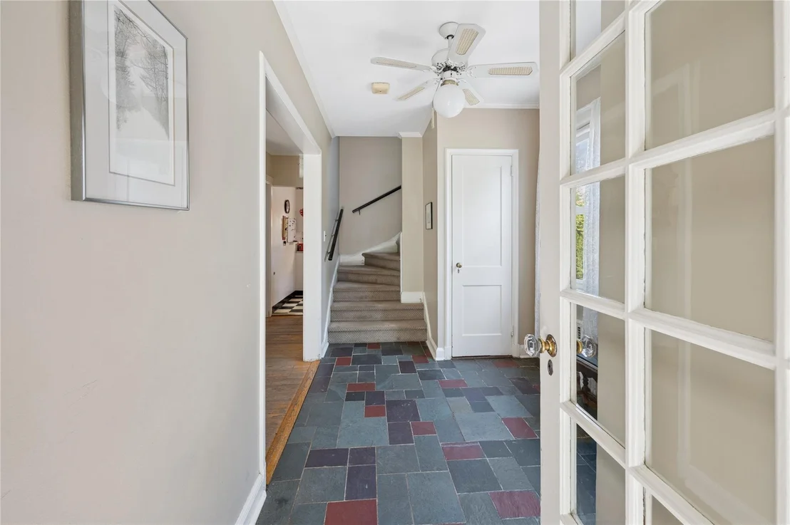 Photo of 219 Third Avenue