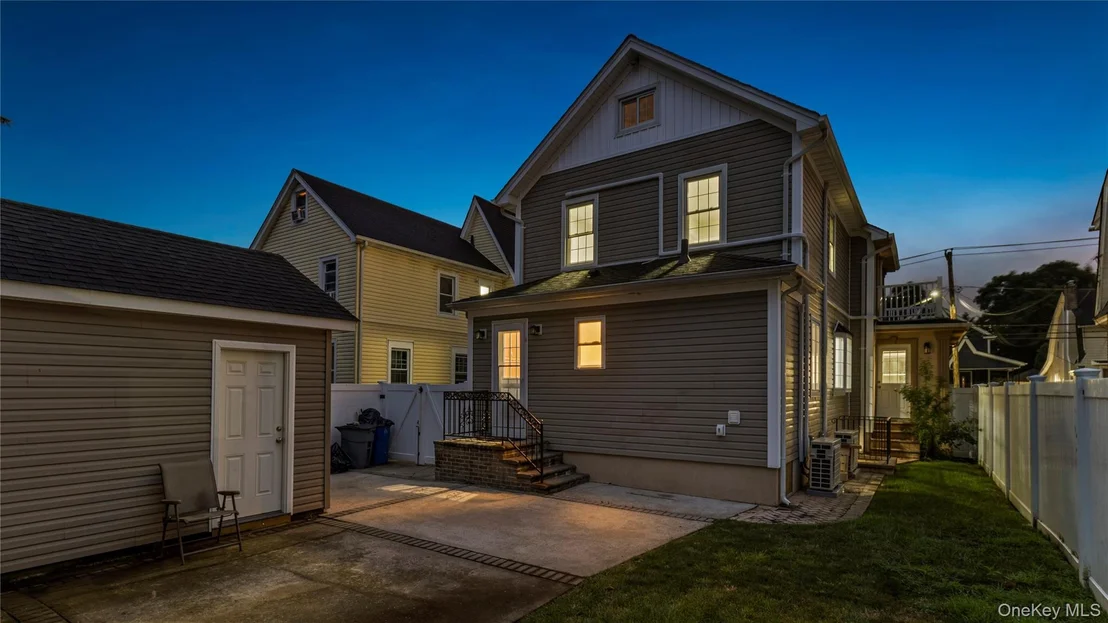 Photo of 32 Florence Avenue