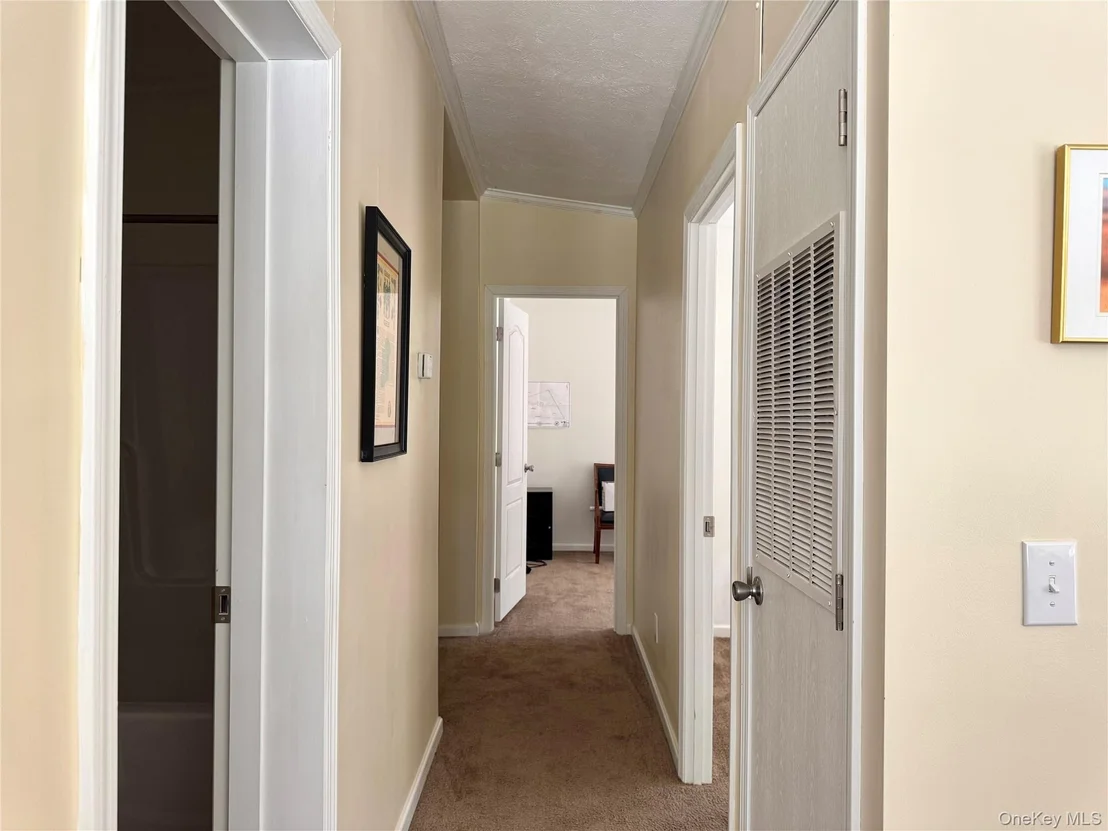 Photo of 484 Edison Timmerman Road