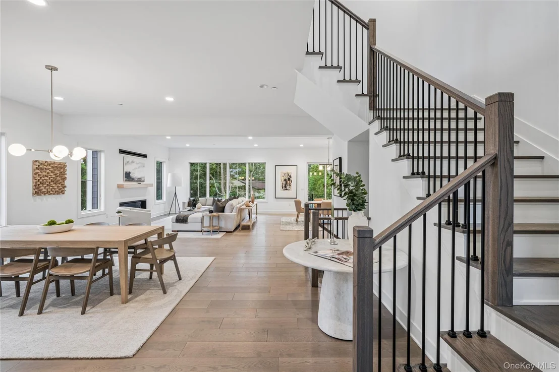 Photo of 14 Sequoia Circle