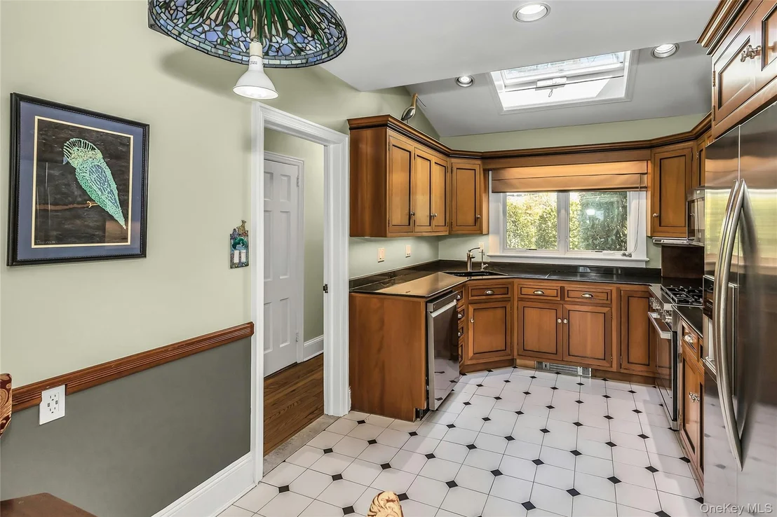 Photo of 7 River Road