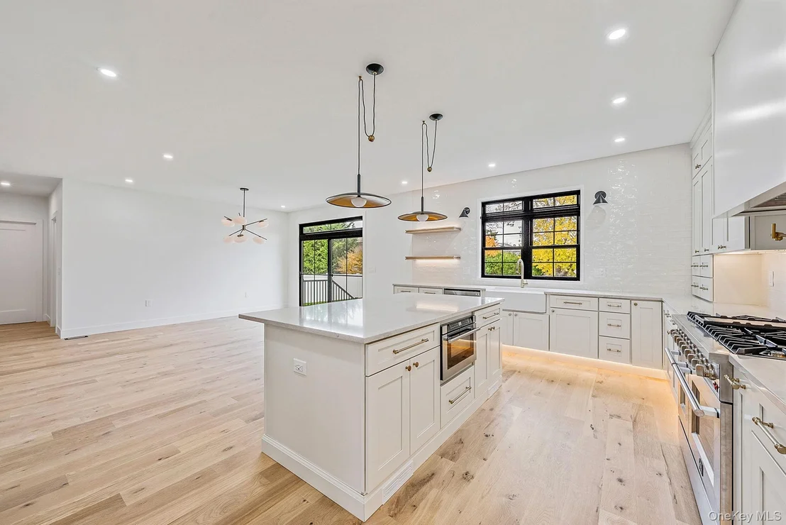 Photo of 2542 Lefferts Place