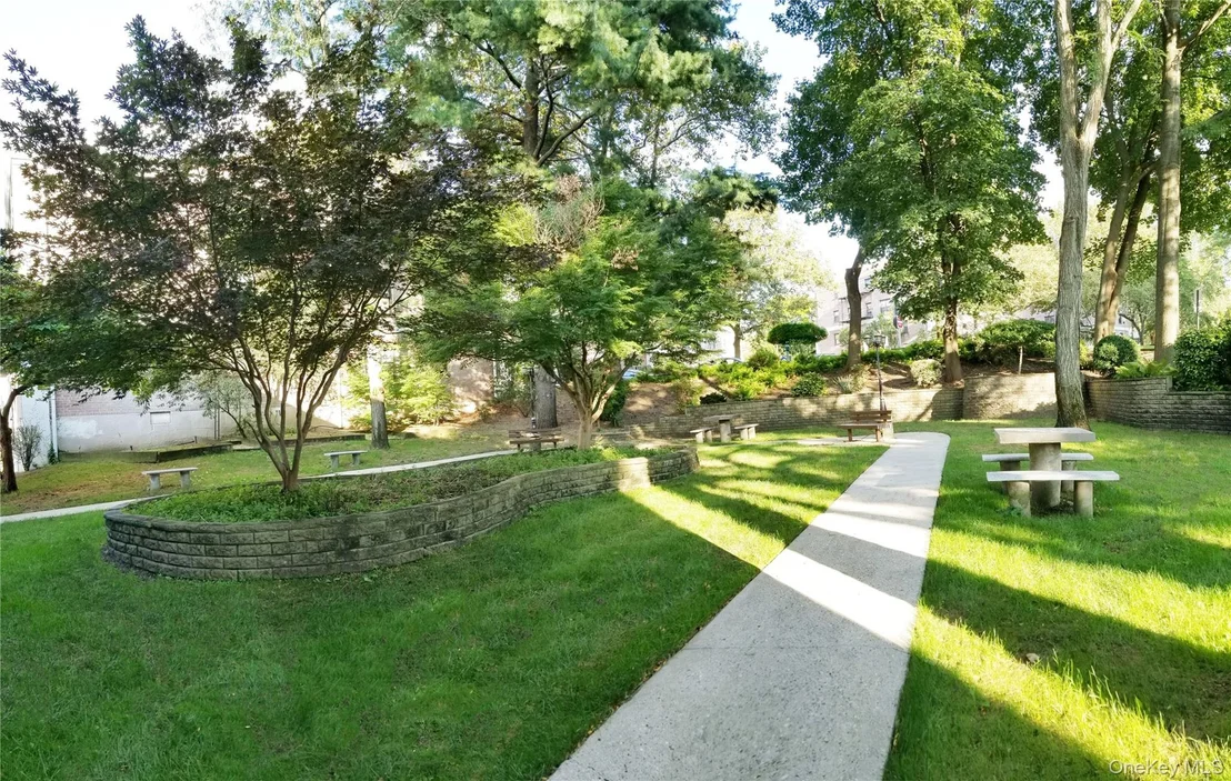 Photo of Unit 2D at 6 West Mill Drive