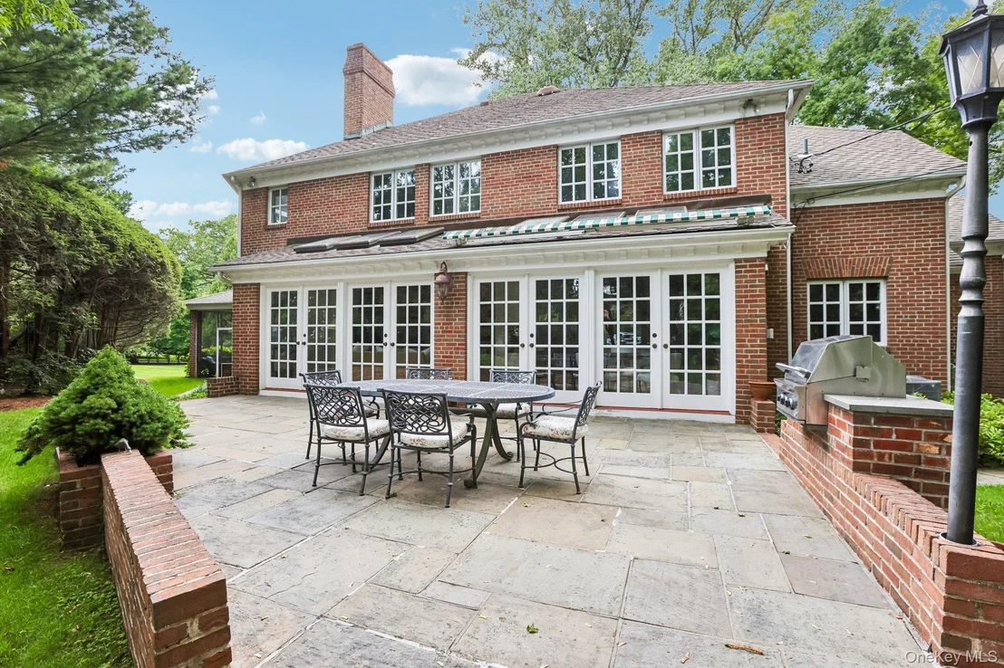 Photo of 90 Greenhaven Road