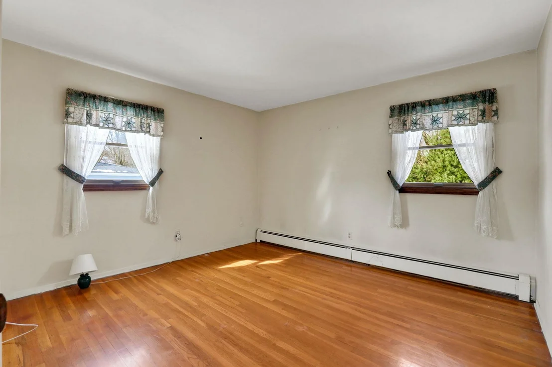 Photo of 75 Kretch Circle