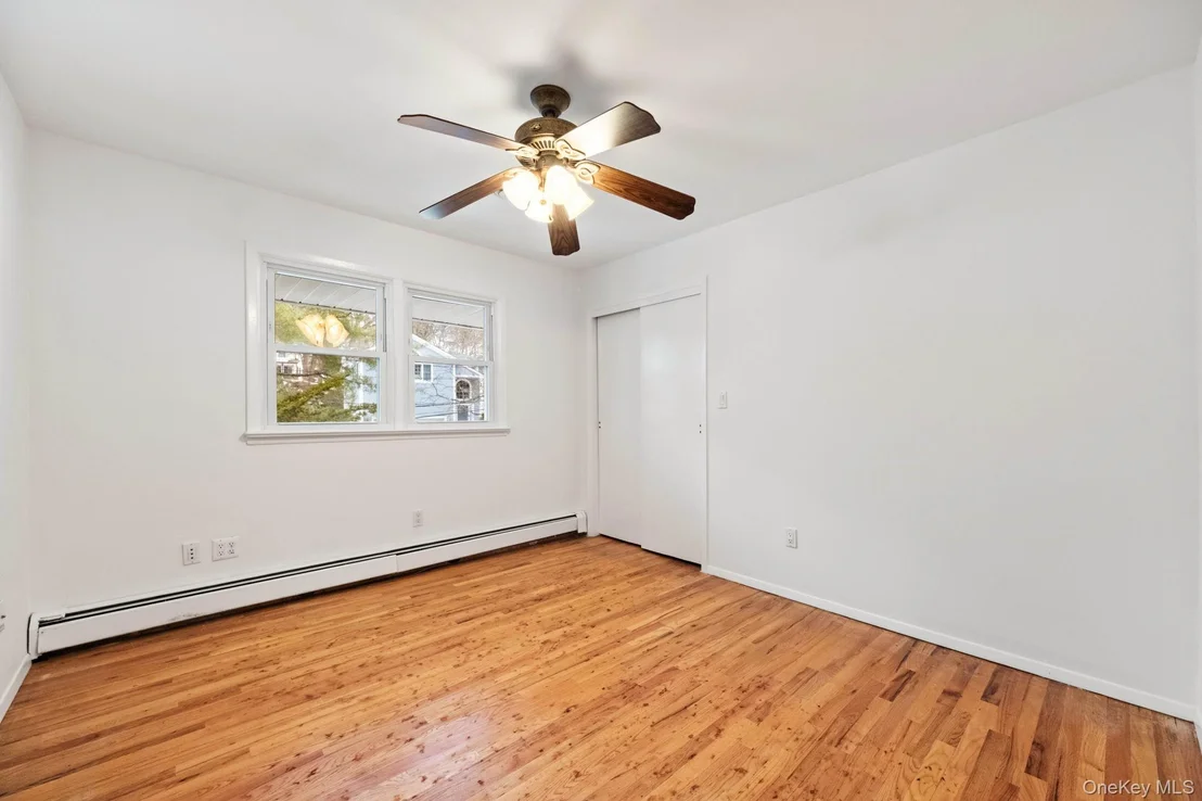 Photo of 32 Bramble Brook Road