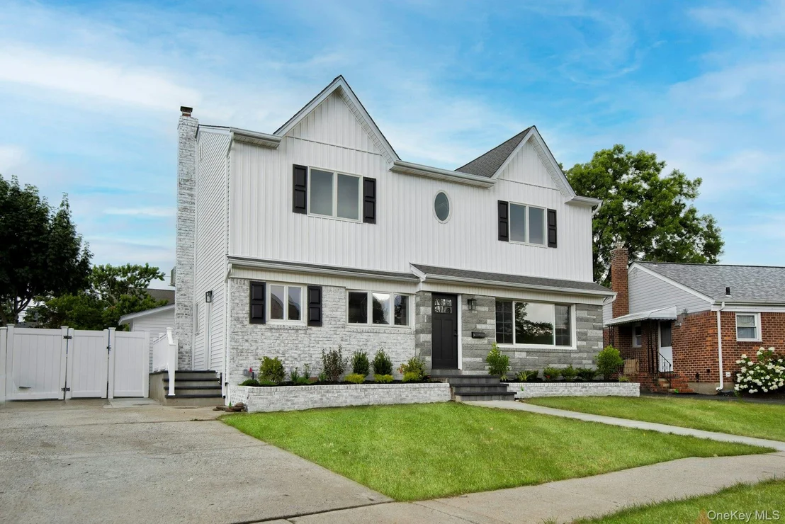 Photo of 115 Rita Drive
