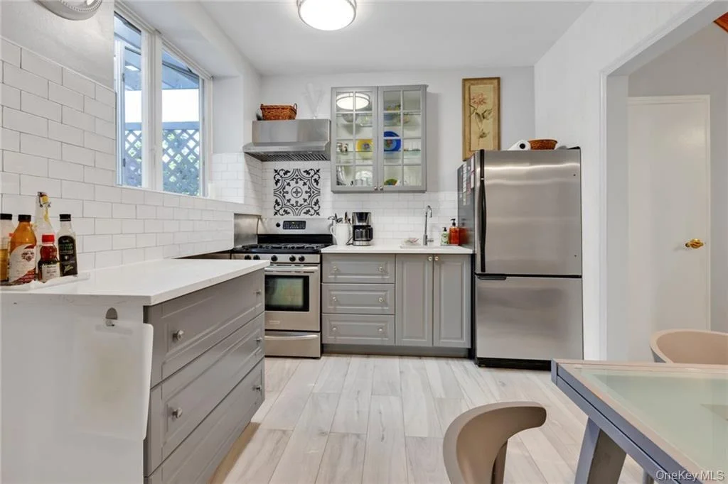 Photo of 82 W End Avenue