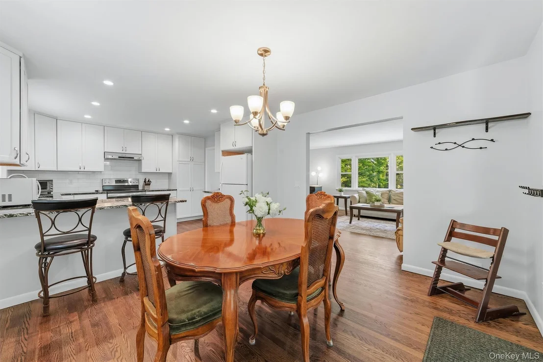 Photo of 124 Cedar Lane