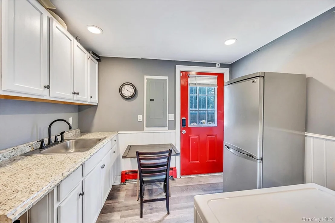 Photo of 115 Dahlia Drive
