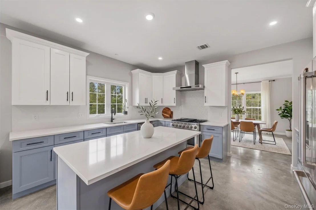 Photo of 20 Mountainside Drive