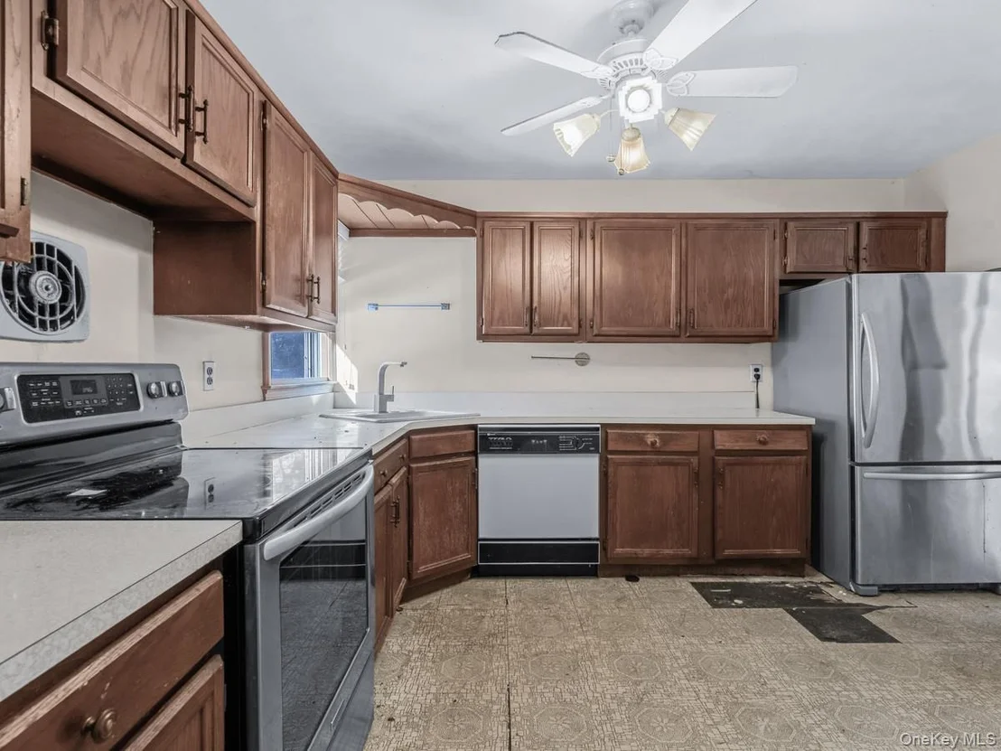 Photo of 103 Glider Avenue