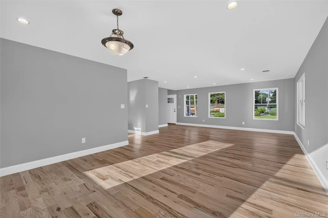 Photo of 9 Oswego Place
