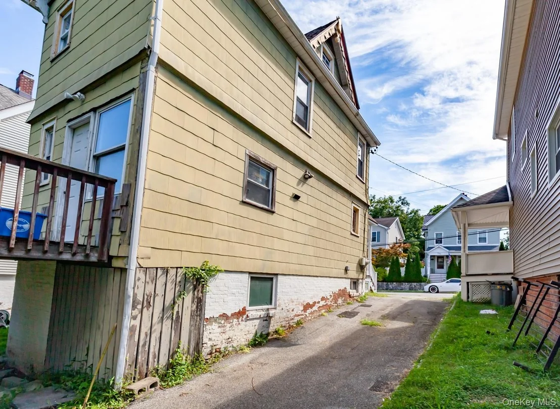 Photo of 524 Simpson Place