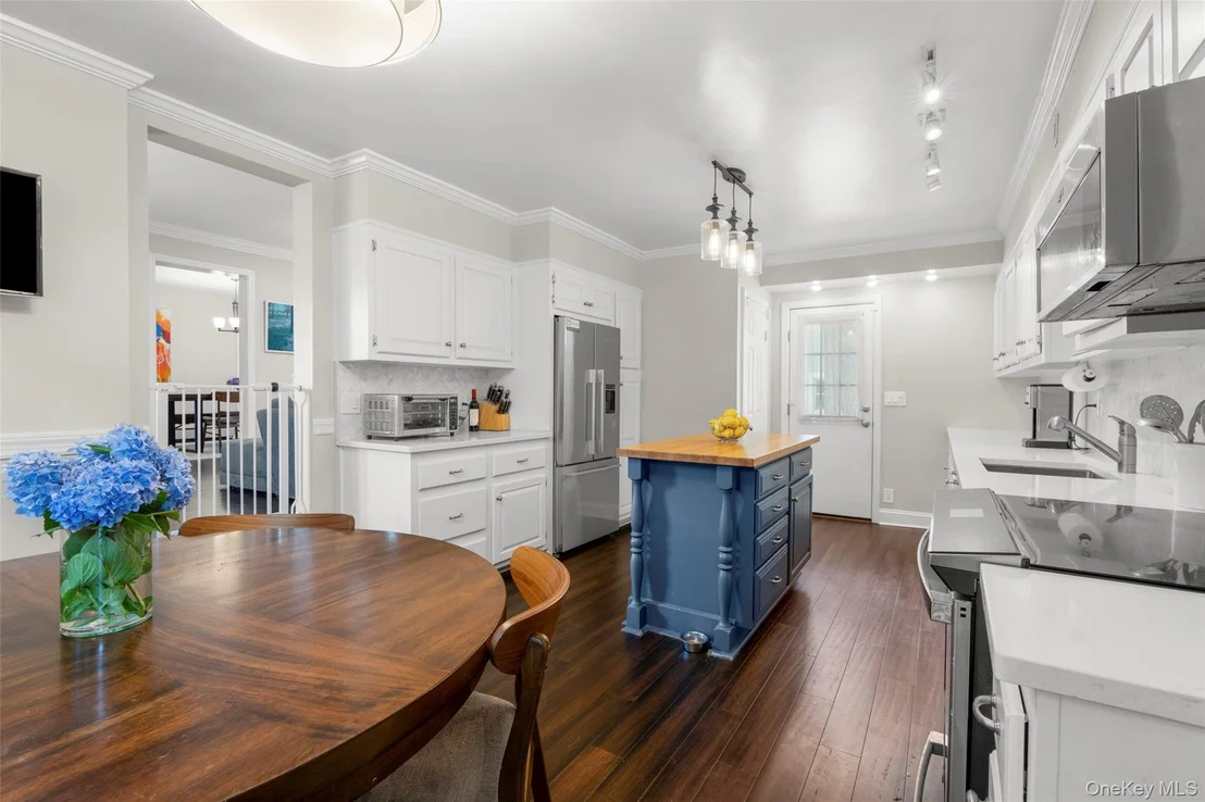 Photo of 315 Maple Avenue