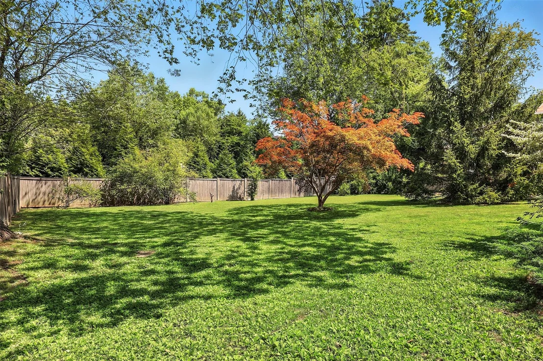 Photo of 71 Apawamis Avenue