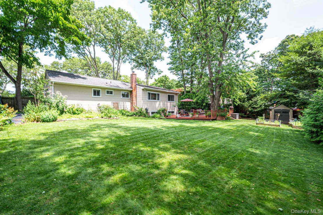 Photo of 44 Winslow Lane