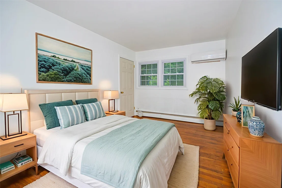 Photo of 16 Bushwick Road