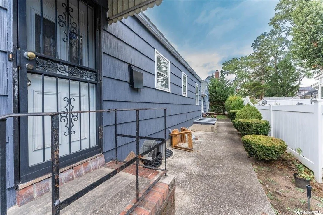 Photo of 131 Bucknell Road