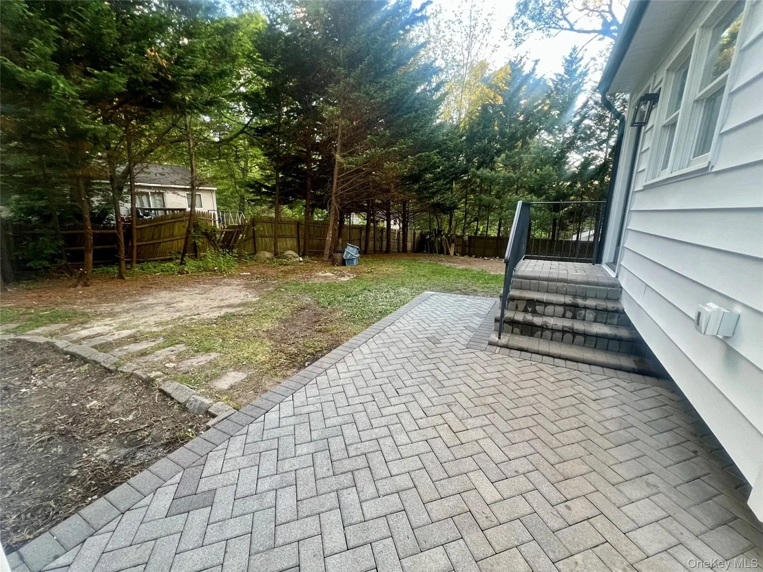 Photo of 100 Maple Lane