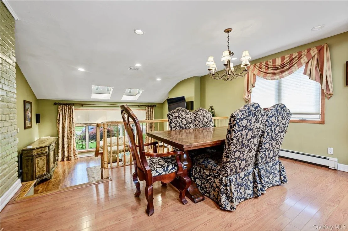 Photo of 2119 Oliver Way