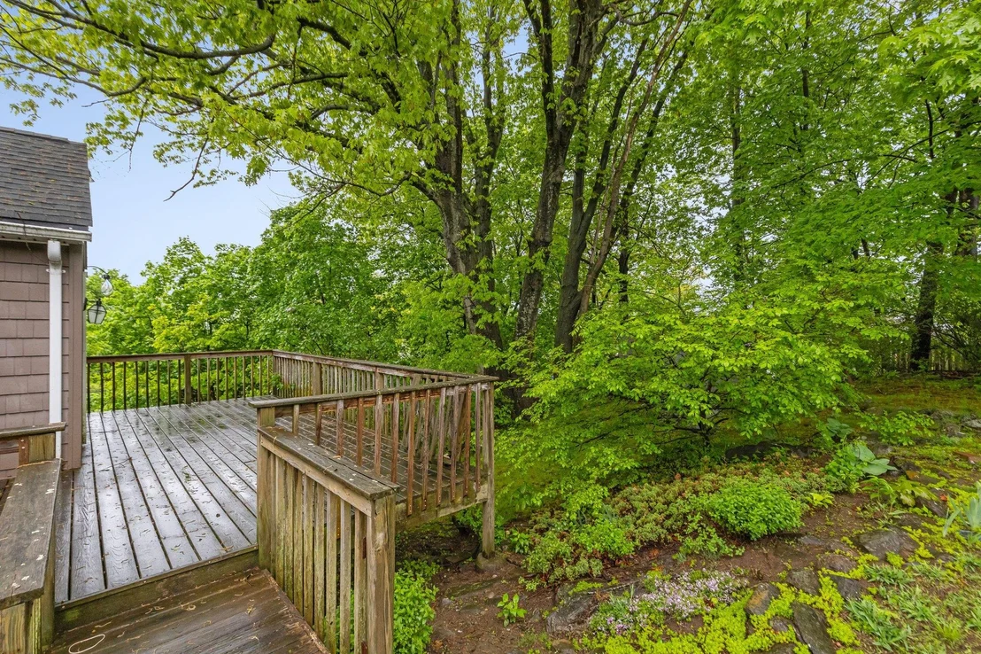 Photo of 803 Oakwood Drive
